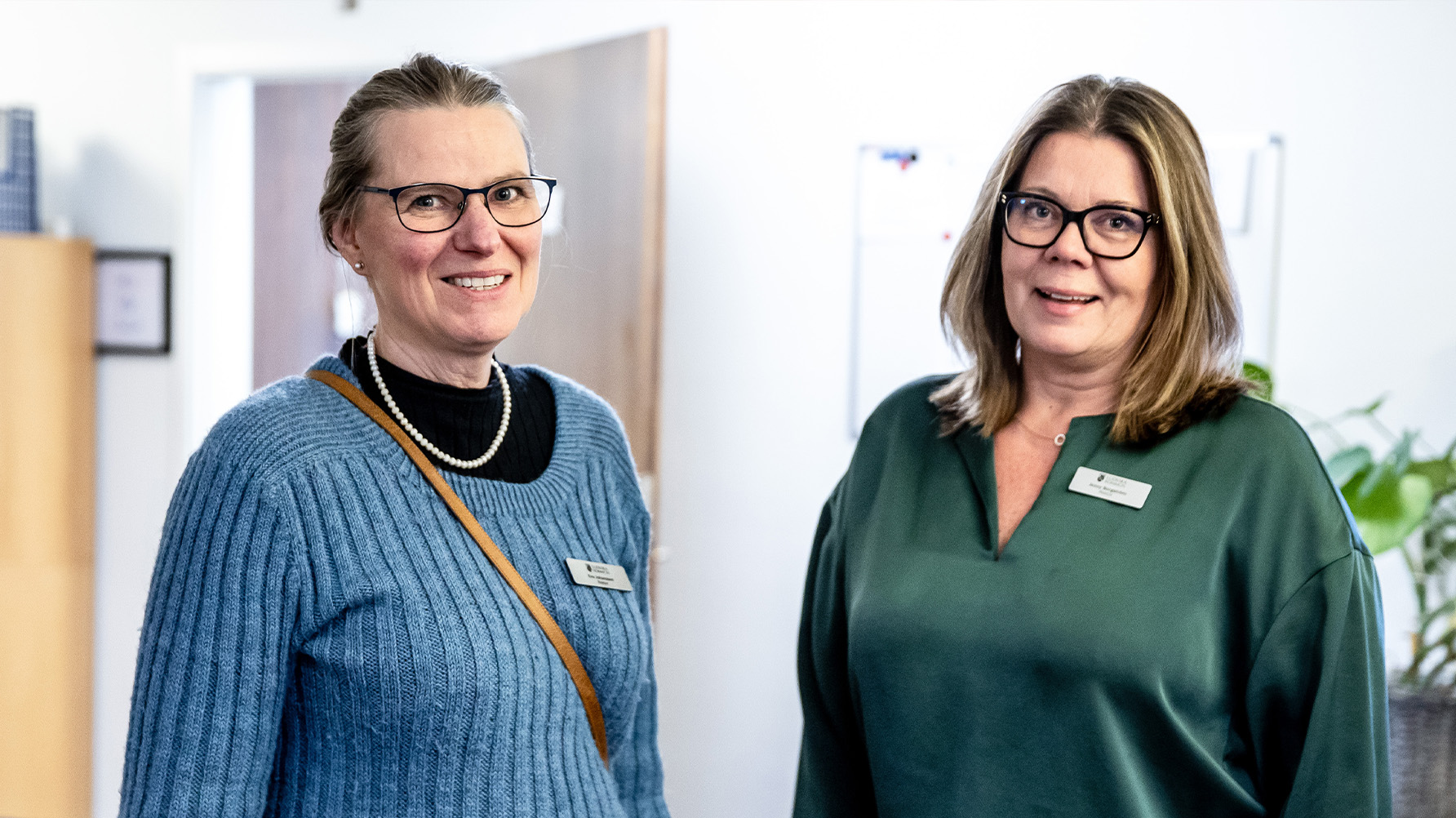 Jenny Borgström, rektor på Lorensbergaskolan och Eva Johansson, rektor på den anpassade grundskolan Björkås skola i Ludvika. Foto: Daniel Eriksson