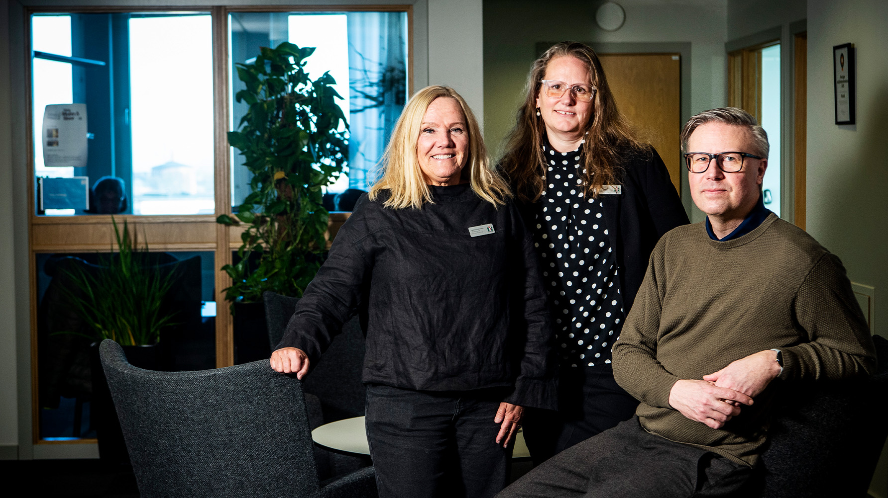 Ingrid Sundström Stokbro, utbildningschef grundskoleförvaltningen Malmö stad, Jenny Nyberg, rektor- och verksamhetsansvarig för västra rektorsområdet Malmö stad, och Lars Norqvist, universitetslektor vid Centrum för skolledarutveckling, Umeå universitet. Foto: Christian Örnberg